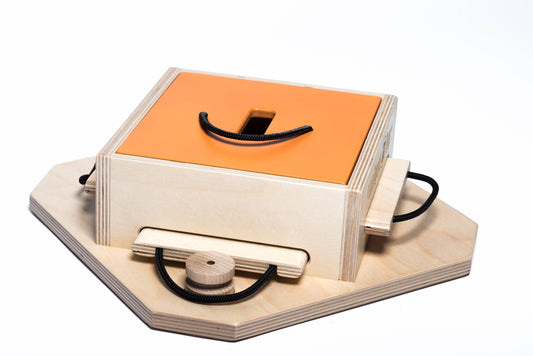 Trouble - intelligent game for dogs