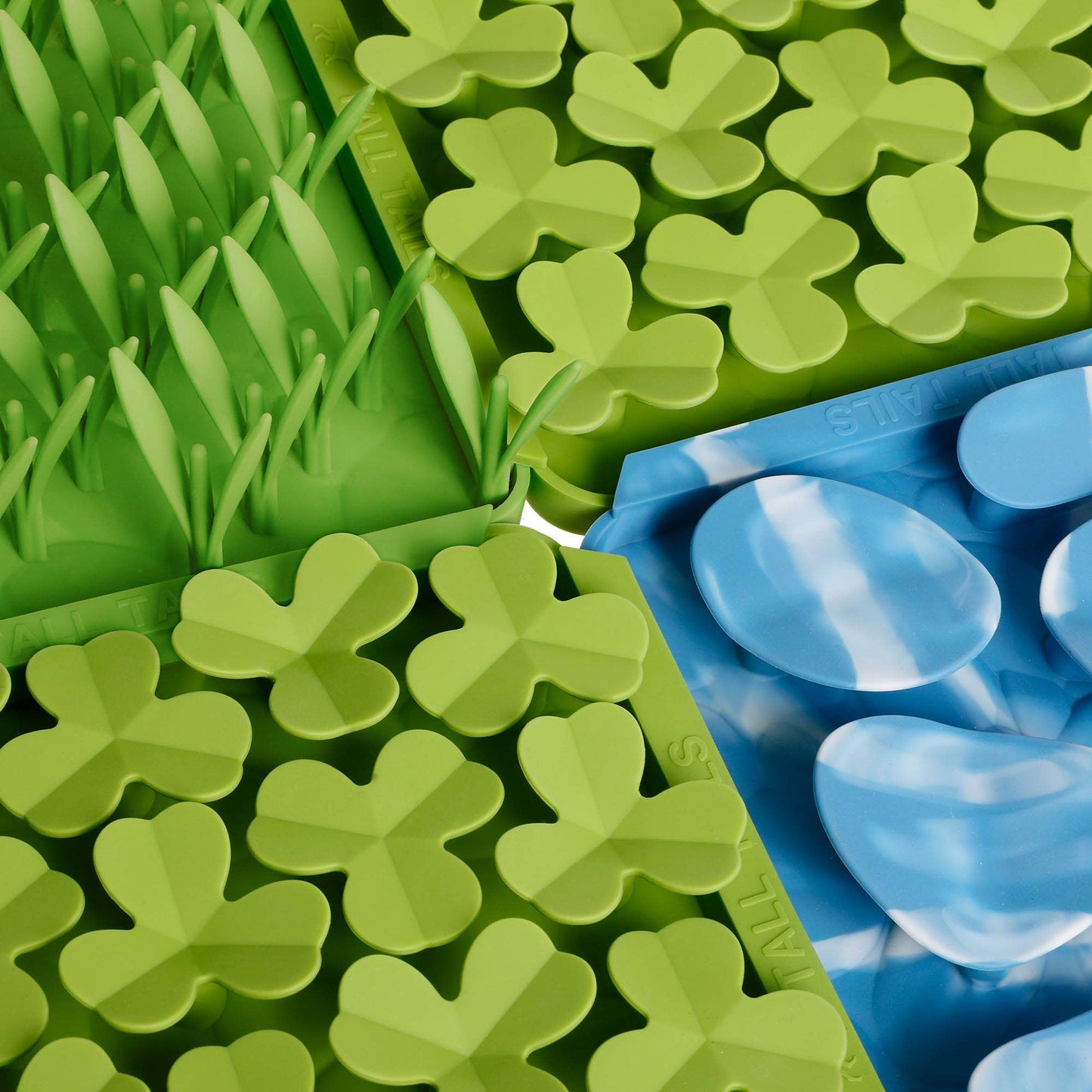 Clover Foraging Mat for Dogs