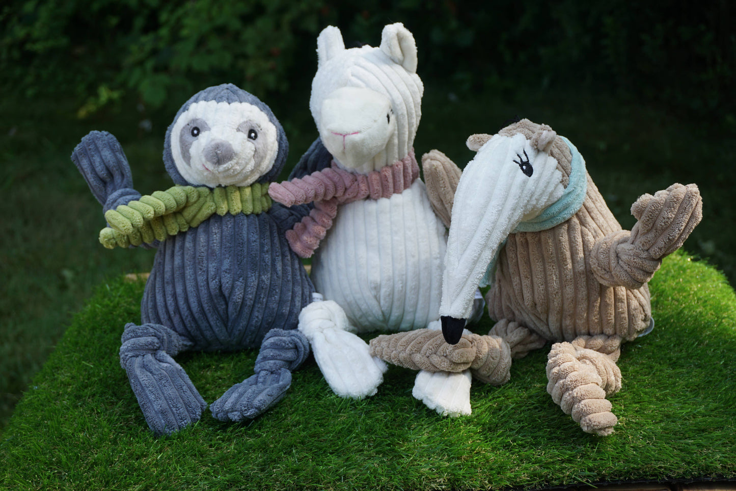 Nibblet Anteater Knottie® Plush Dog Toy