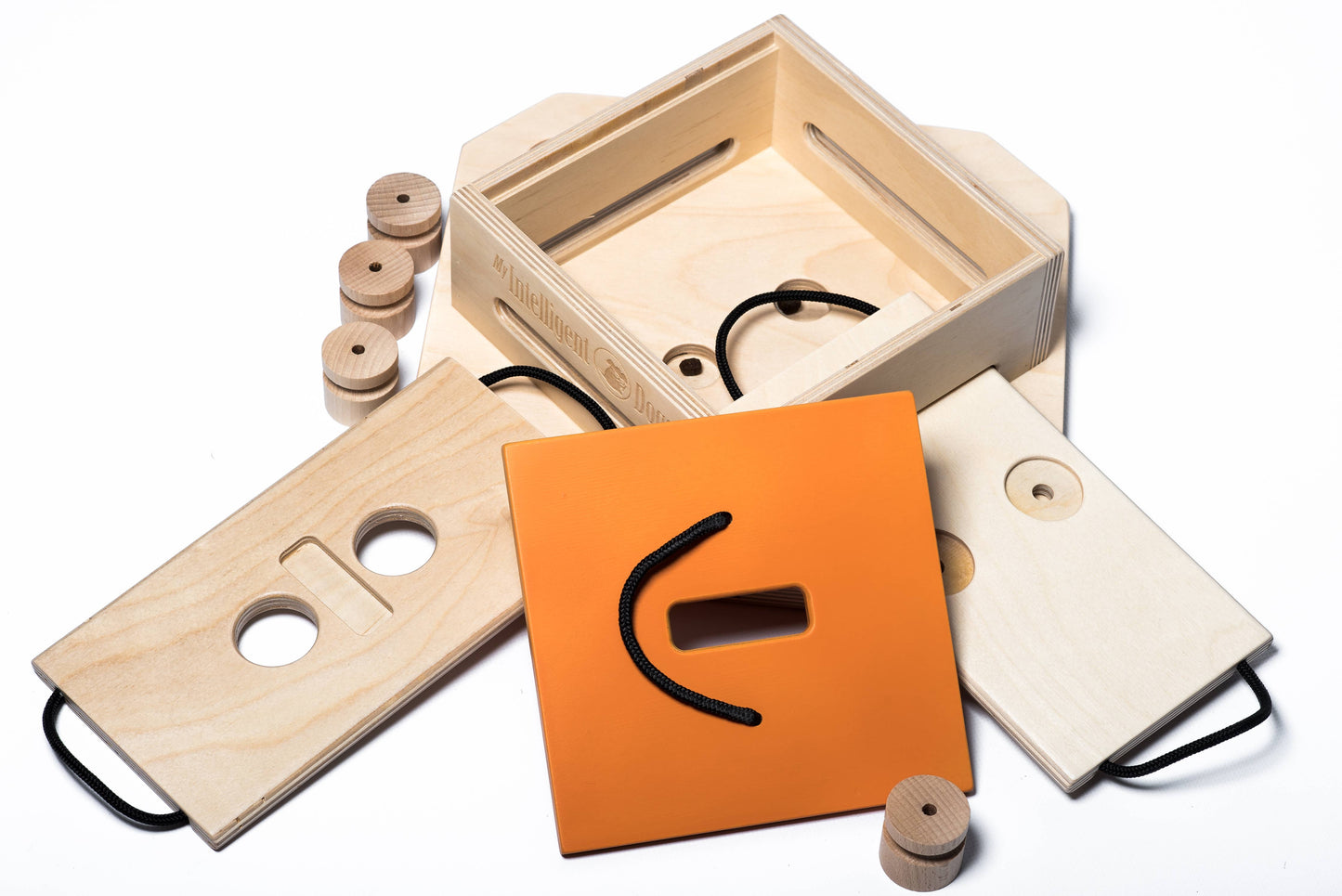 Trouble - intelligent game for dogs